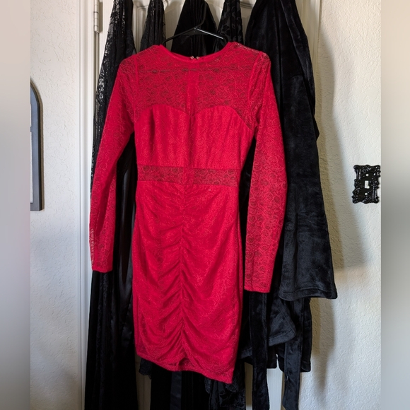 Guess Small Red Lace Dress - Picture 1 of 3